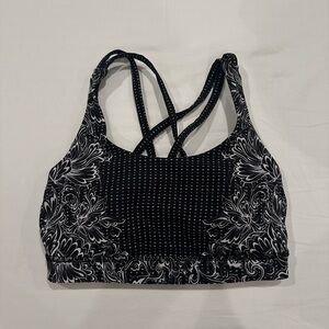 Lululemon Energy Bra in black and white pattern details